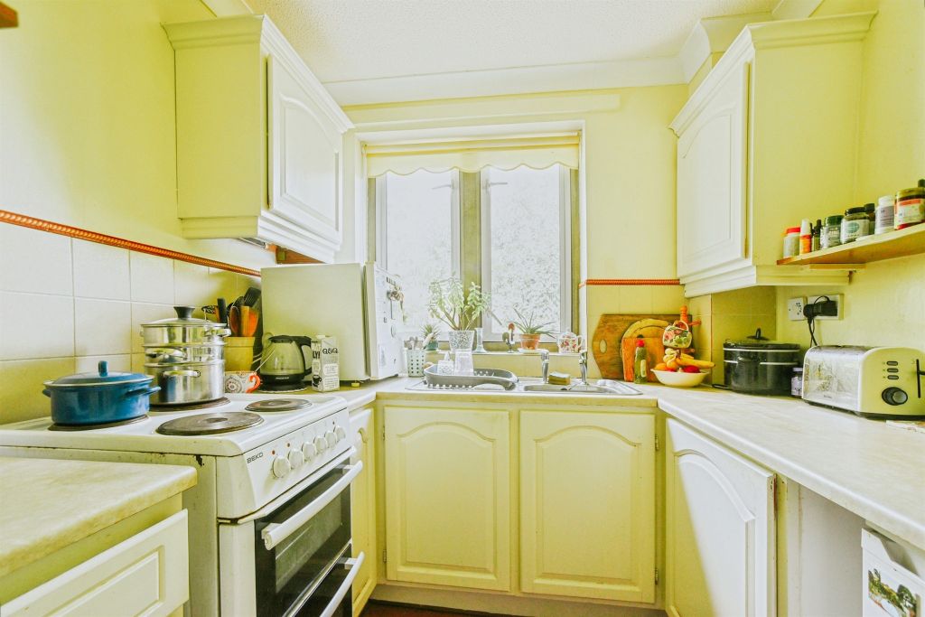 Property photo 2 of 16