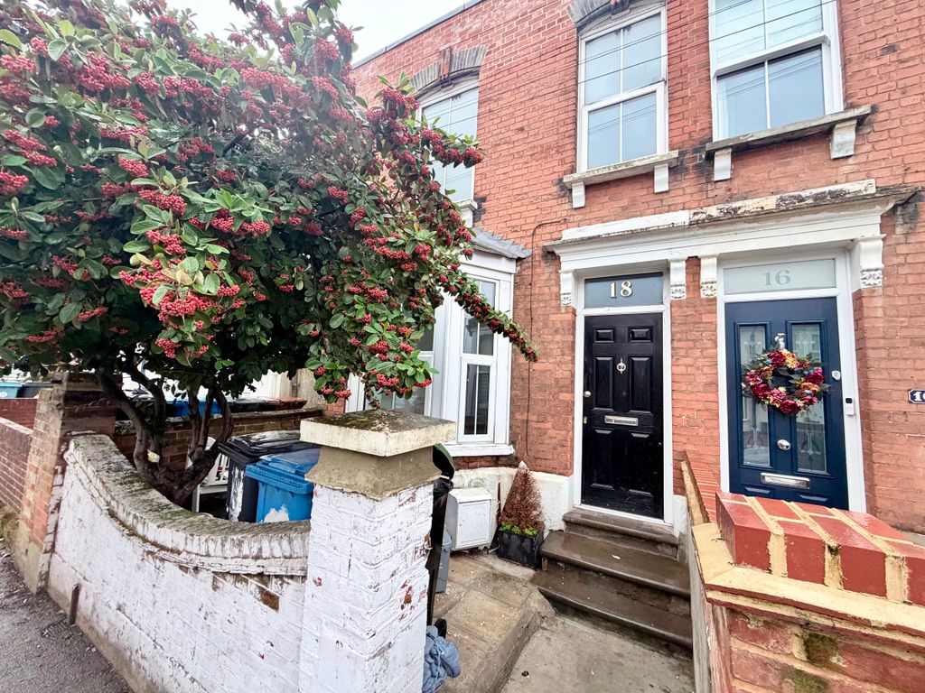 Property photo 1 of 11