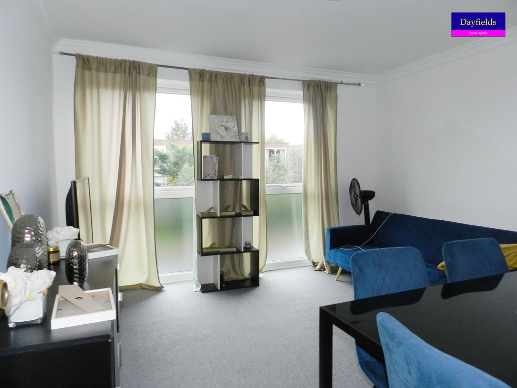 Property photo 2 of 6