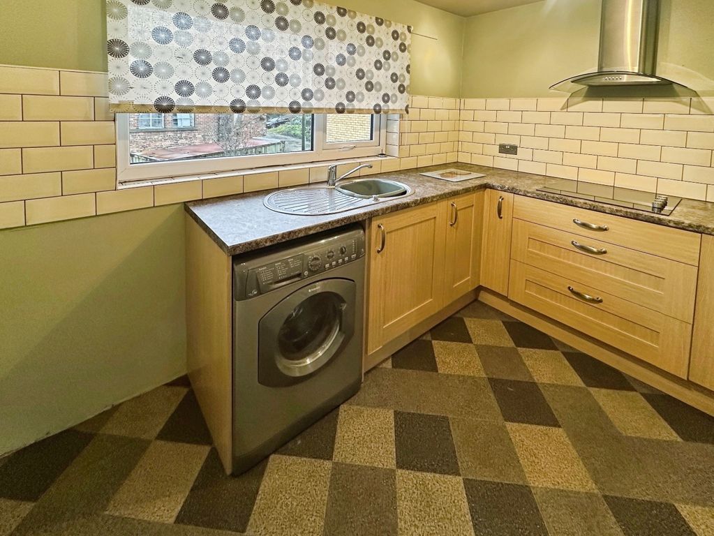 Property photo 3 of 11 Pbox-Img.Jpg