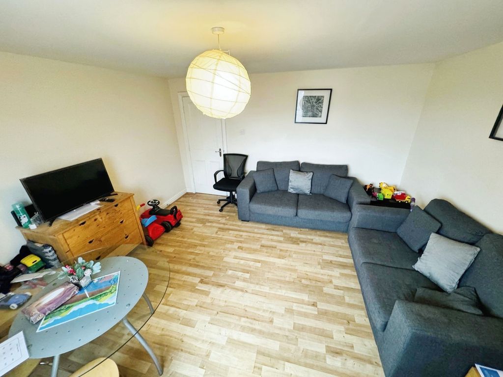 Property photo 3 of 7 Picture No. 08