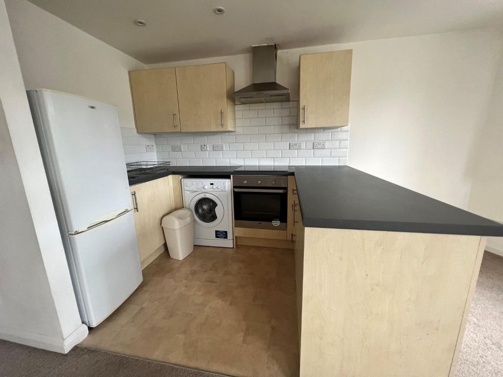 Property photo 2 of 8 Vanners Kitchen.Jpg