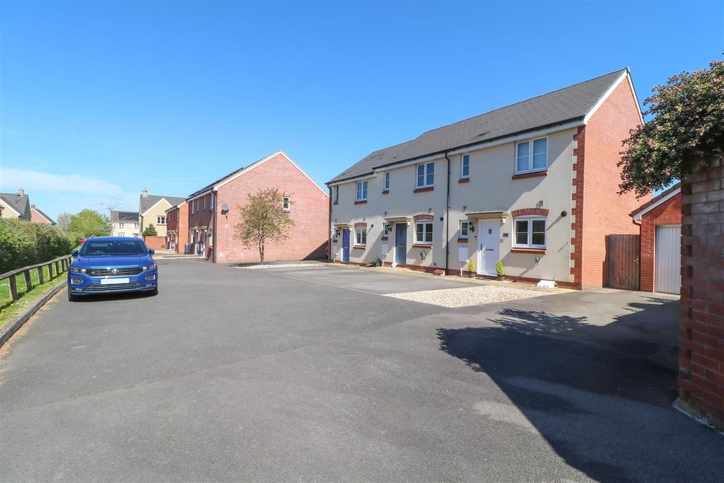 Property photo 1 of 17 Img_8350.Jpg