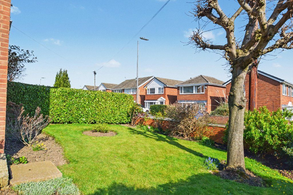 Property photo 2 of 16 Picture No. 14