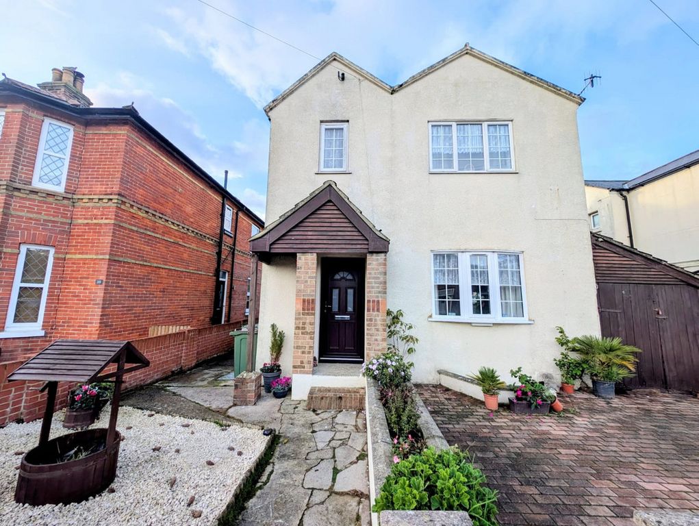 Property photo 1 of 21