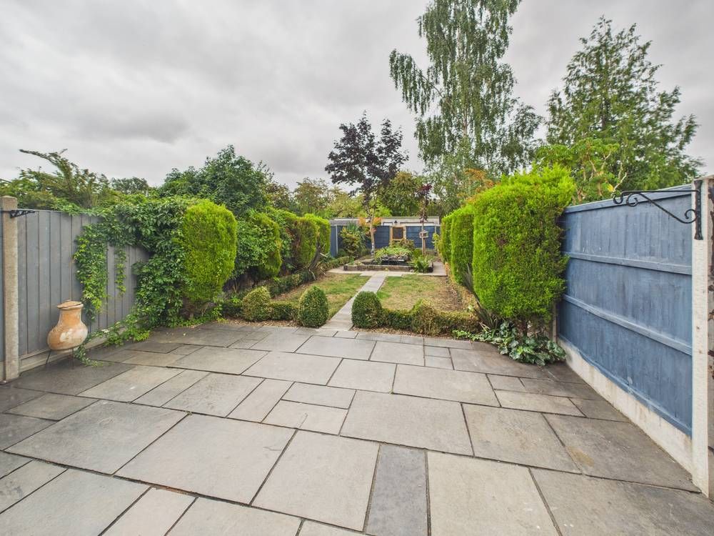 Property photo 2 of 12