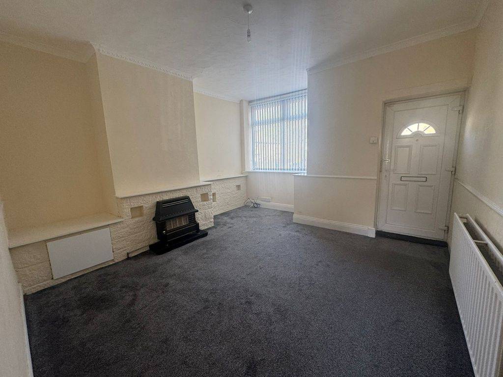 Property photo 2 of 12 Image