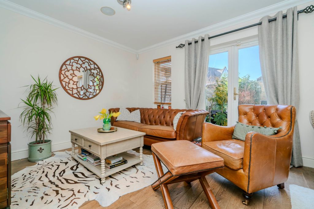 Property photo 3 of 16 Picture No. 20