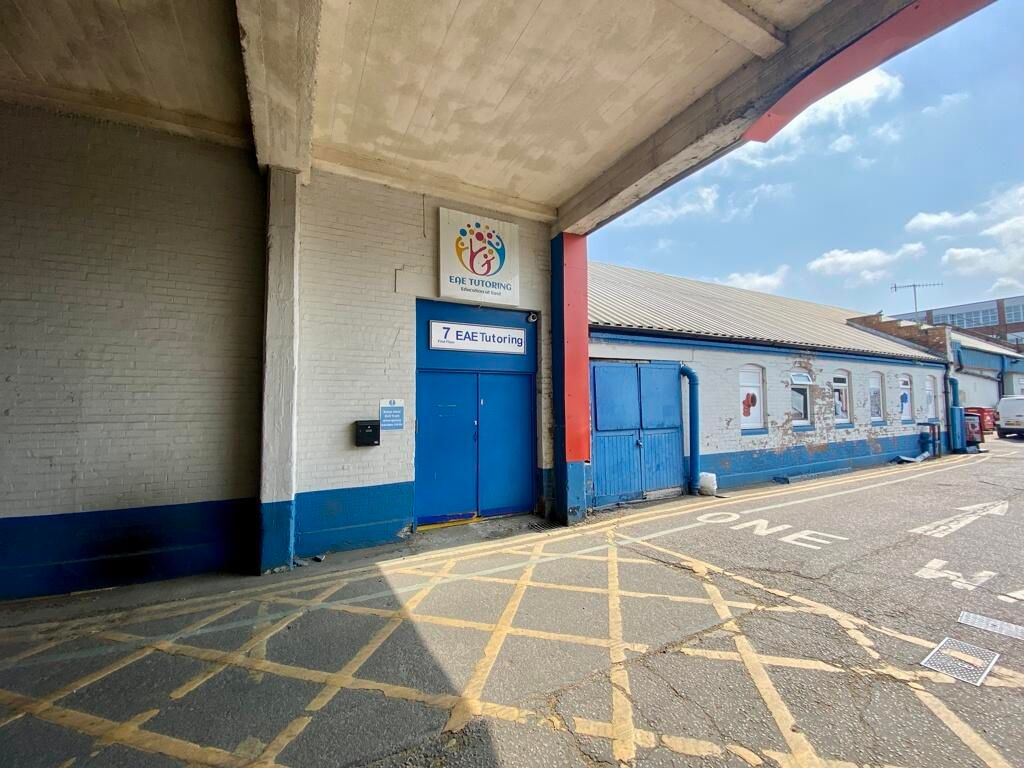 Property photo 1 of 6 Photo 10