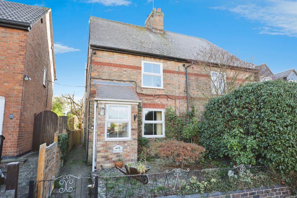 Property photo 1 of 12