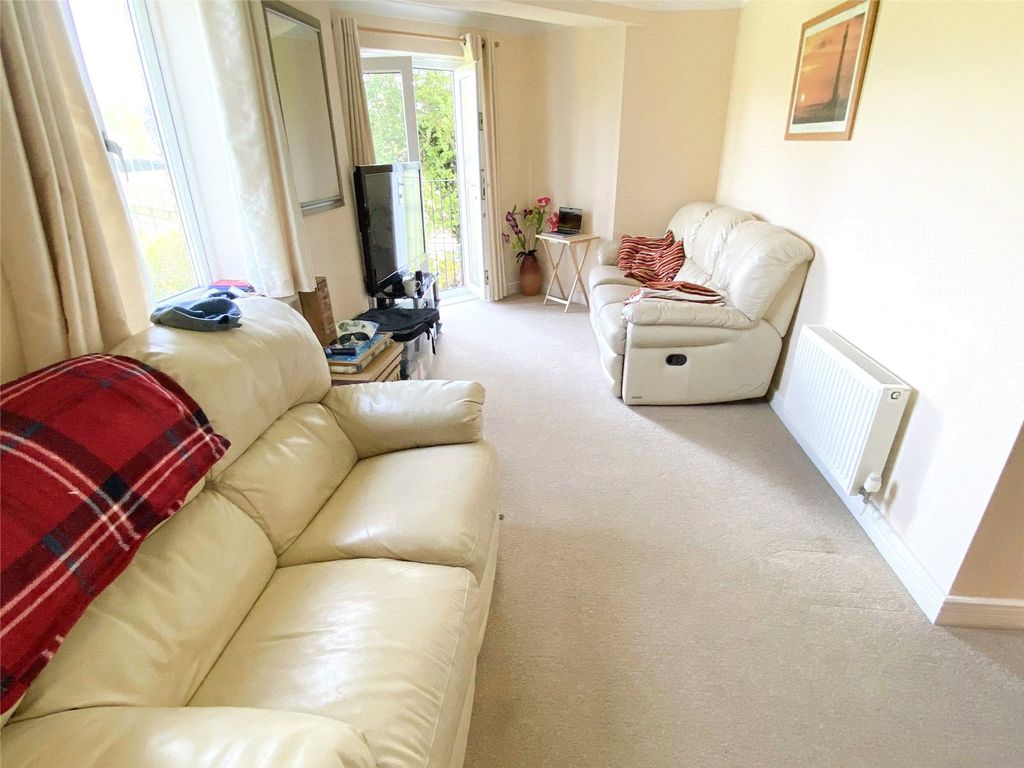 Property photo 2 of 12 Picture No. 25
