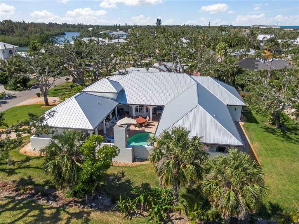 Property photo 1 of 31