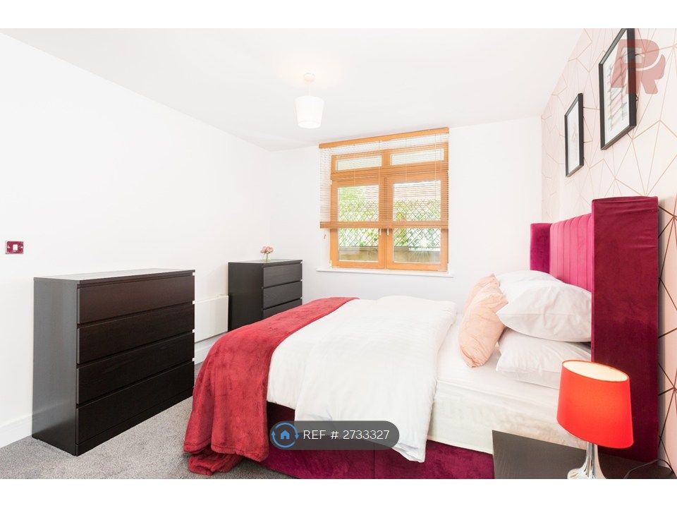 Property photo 3 of 12