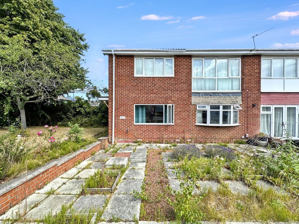 Property photo 2 of 14