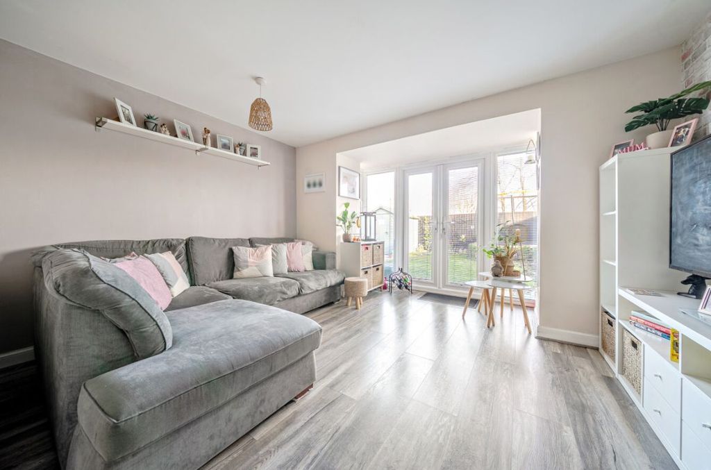 Property photo 3 of 20