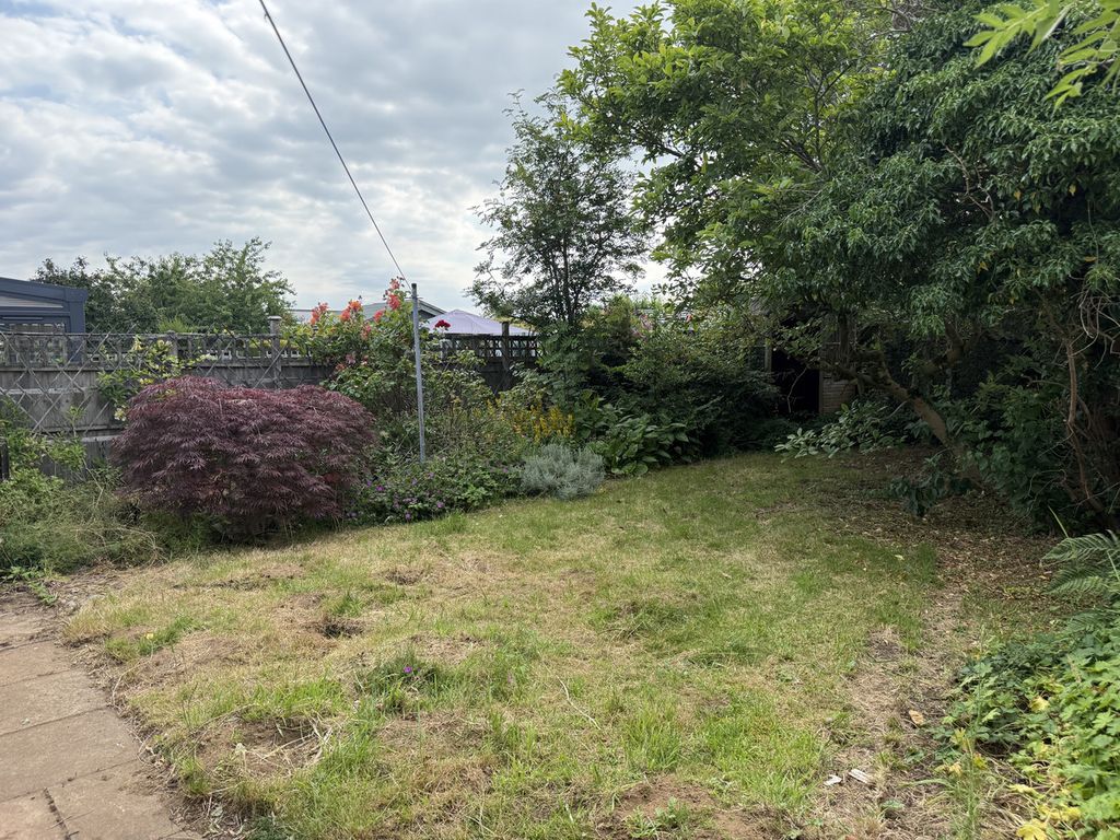 Property photo 3 of 27