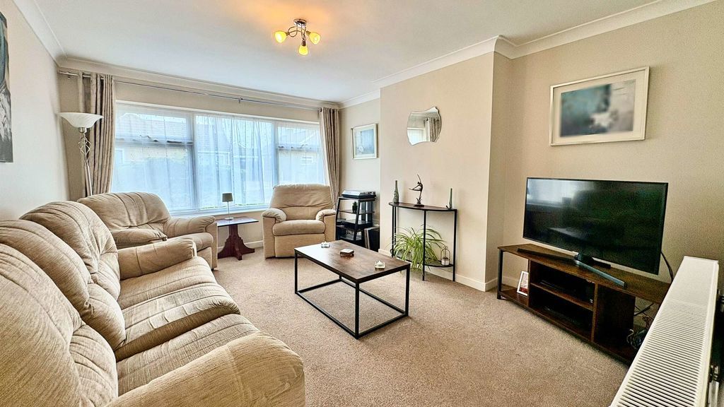 Property photo 3 of 15 Photo 12