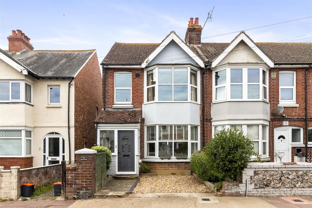 Property photo 2 of 20 9 St Thomas's Road-020.Jpg