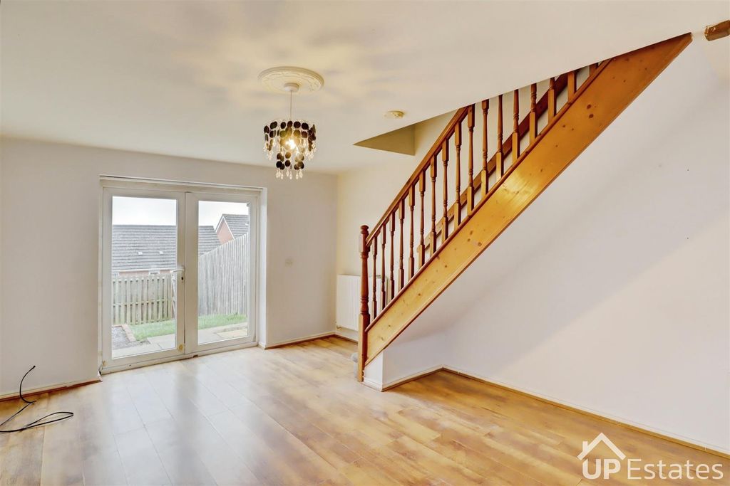 Property photo 2 of 9 Living Room