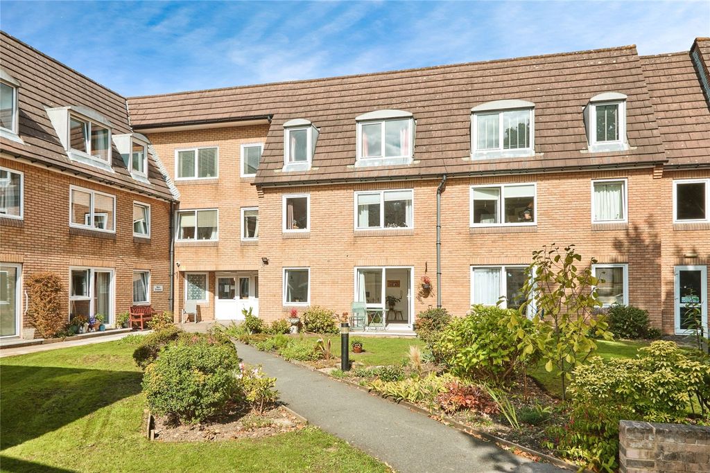 Property photo 1 of 10 Picture No. 12