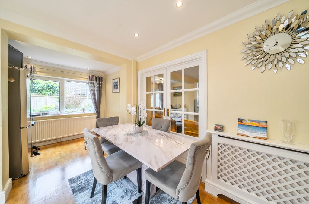 Property photo 2 of 19 1436399-6-69F0Acc...