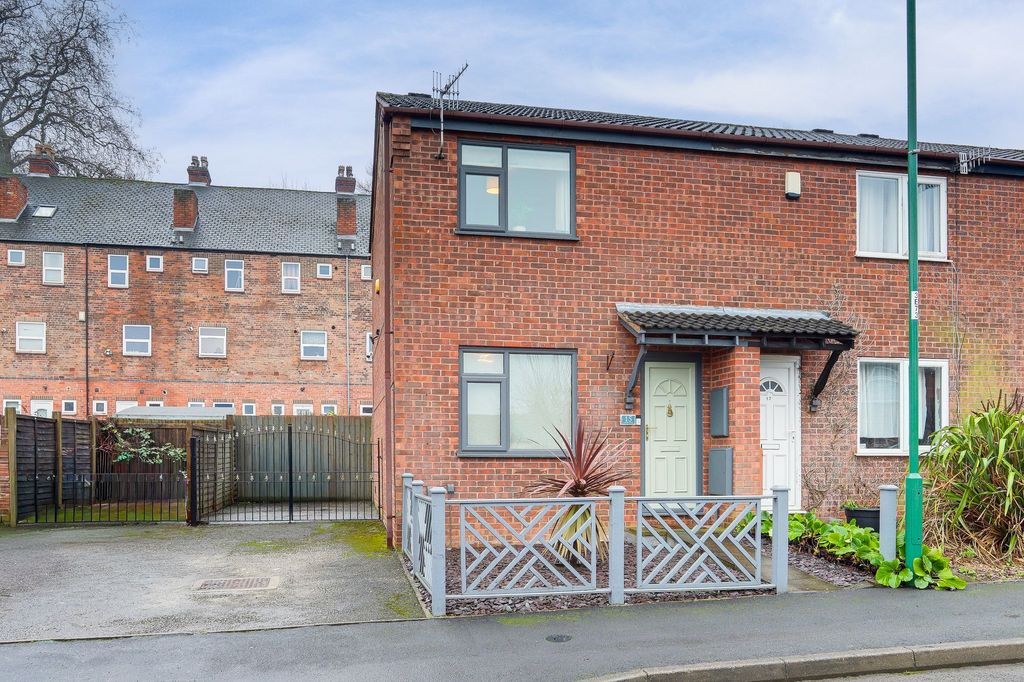 Property photo 1 of 14