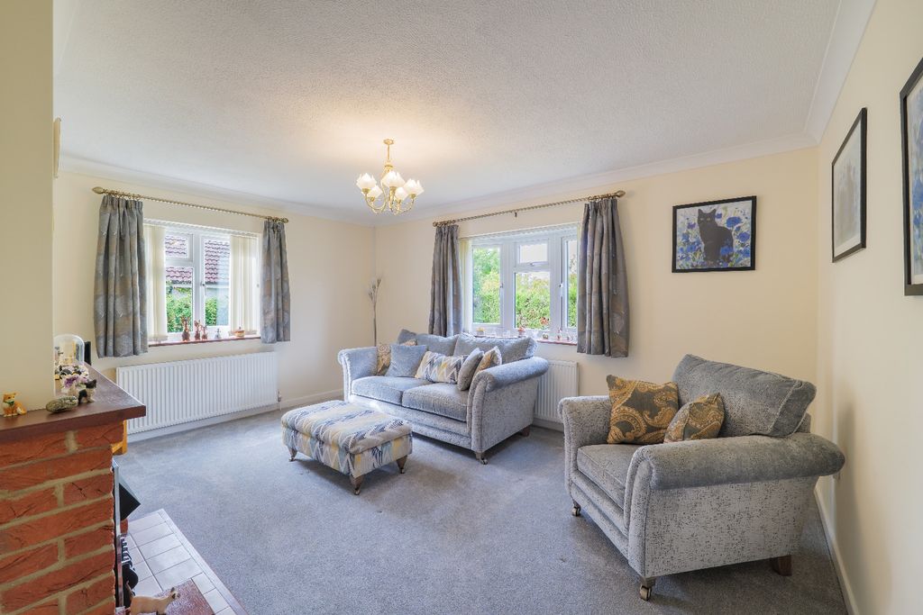 Property photo 3 of 18 5437325