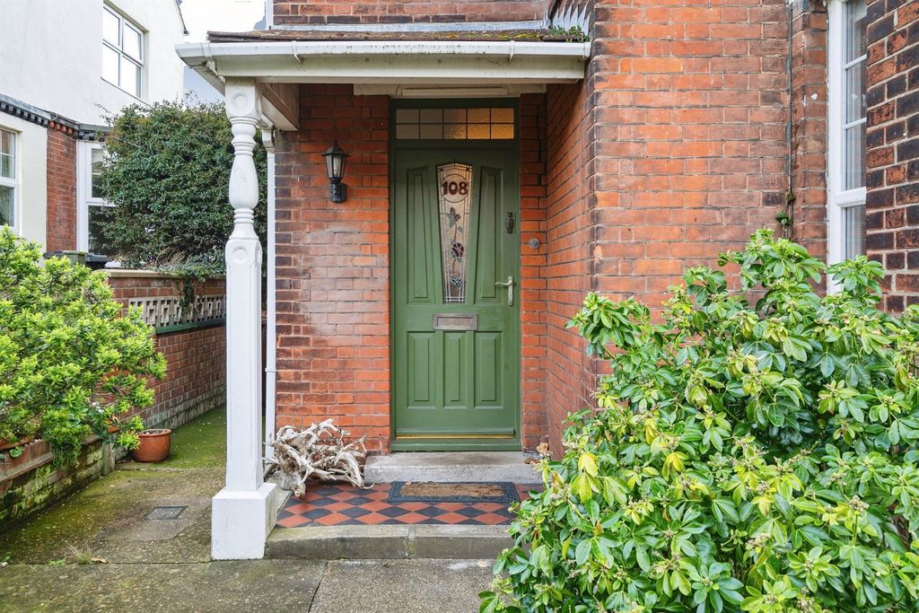 Property photo 1 of 23