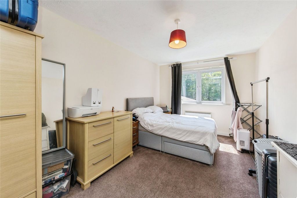 Property photo 2 of 16 Picture No. 02