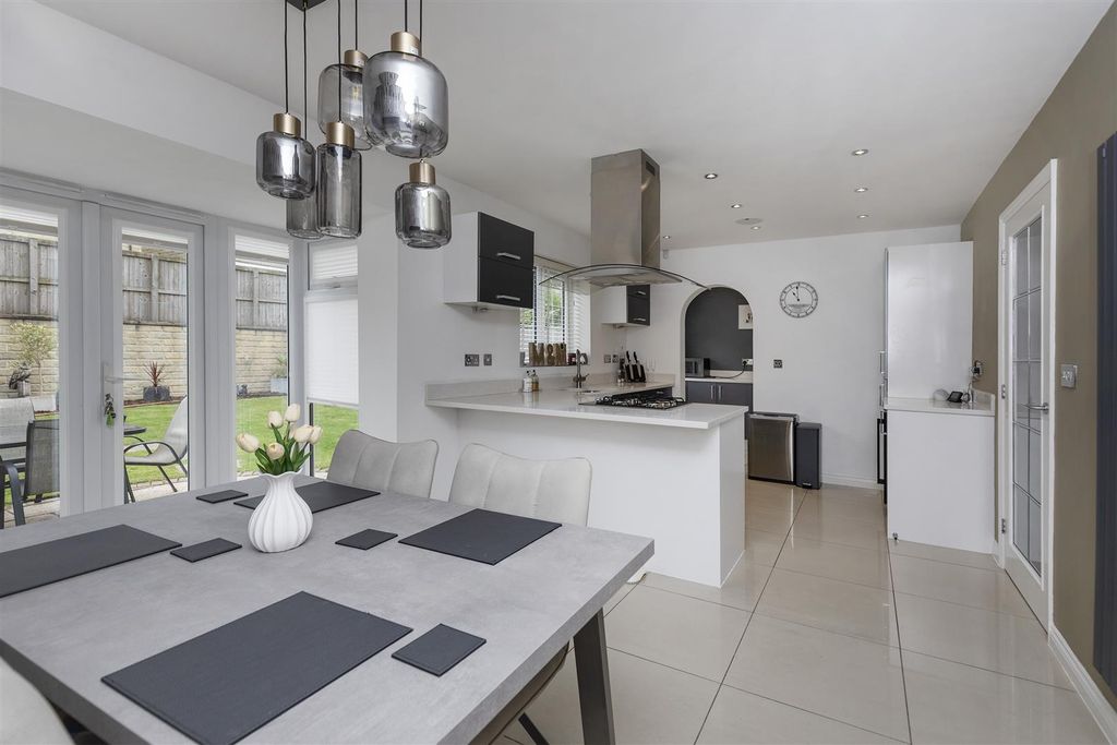 Property photo 2 of 42 Dining Kitchen
