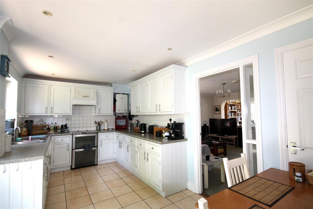 Property photo 2 of 13 Img_6154.Jpg