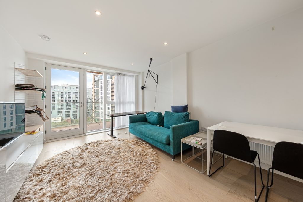 Property photo 2 of 12 094A5011
