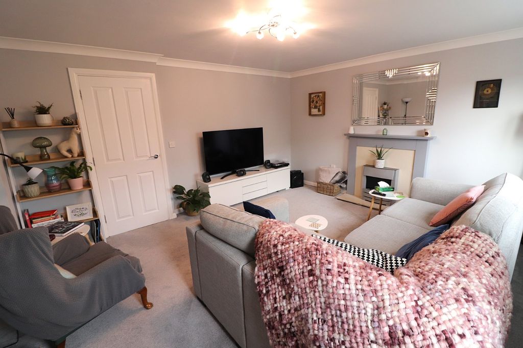 Property photo 3 of 17 Picture No. 09