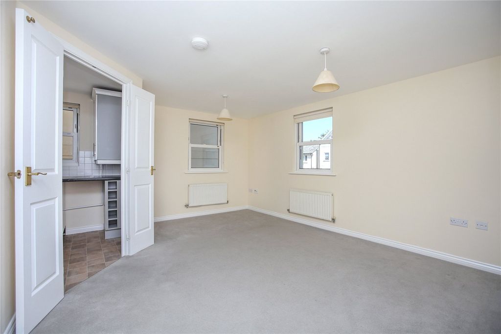 Property photo 1 of 10 Picture No. 17