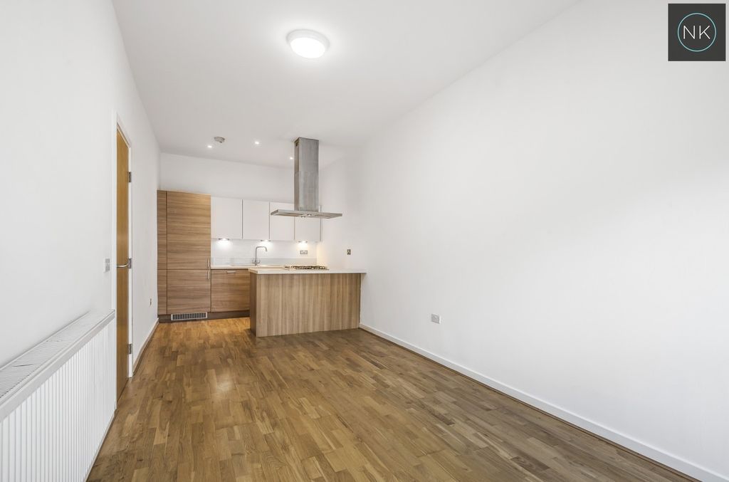 Property photo 2 of 15 5100872