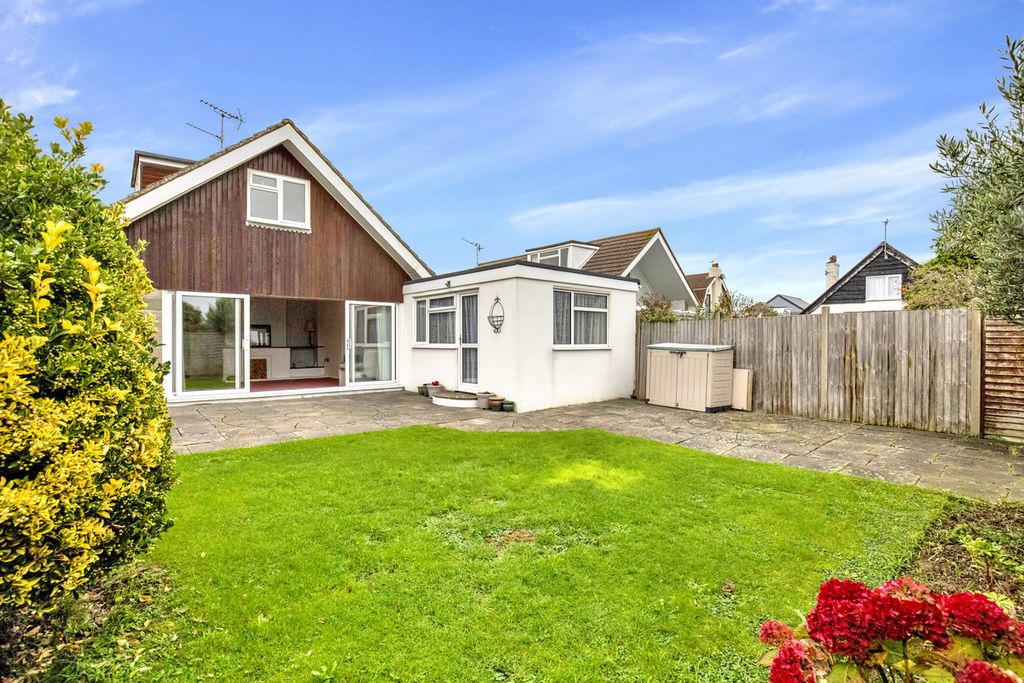 Property photo 1 of 27