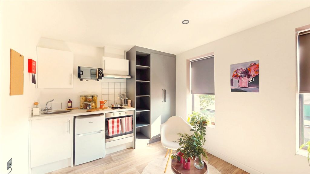 Property photo 3 of 4 Picture No. 16