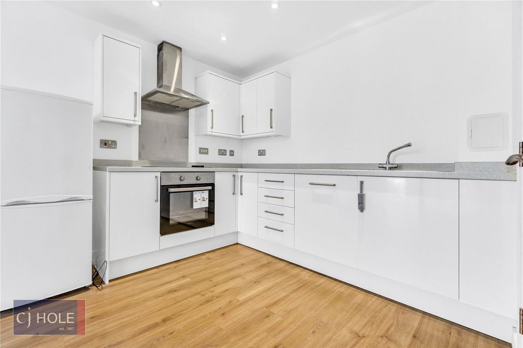 Property photo 3 of 10 Picture No. 06