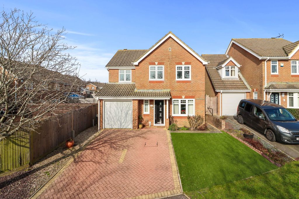 Property photo 1 of 36