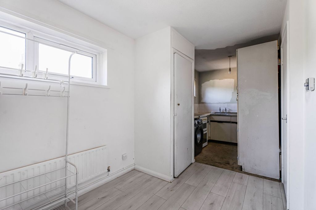 Property photo 3 of 14 Reception/Kitchen