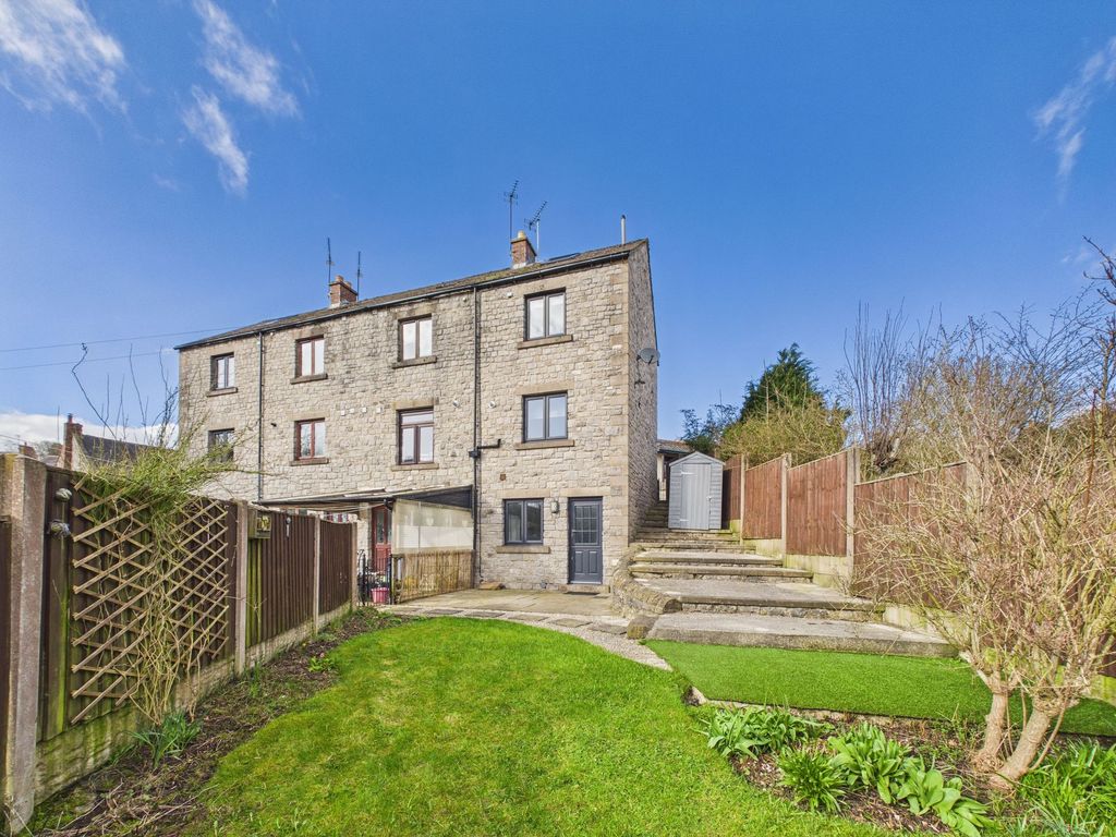 Property photo 1 of 18 Outside