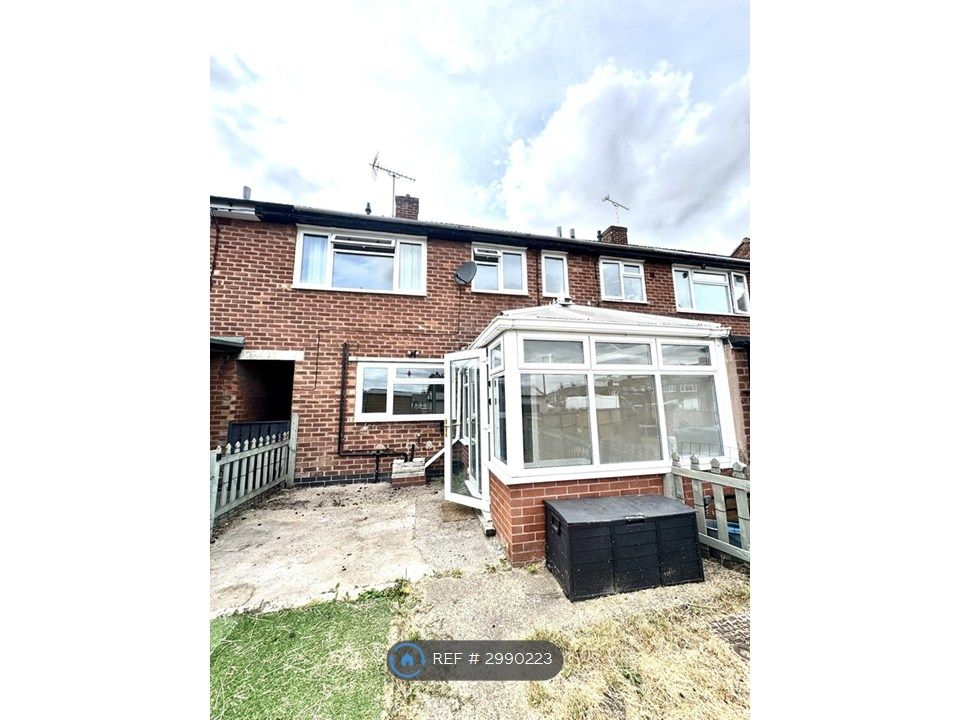 Property photo 2 of 35
