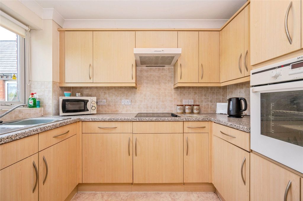Property photo 2 of 16 Kitchen
