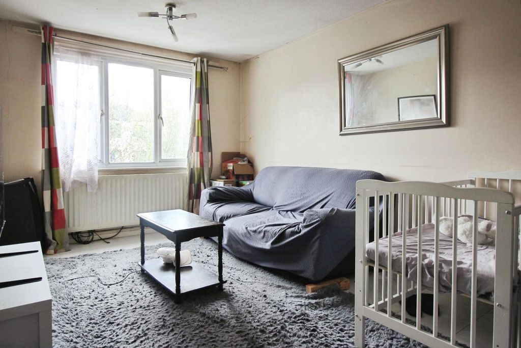 Property photo 2 of 14 F368F1c8-Img_6386.Jpg