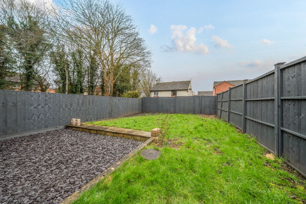 Property photo 2 of 10 139657536998681Af0c76