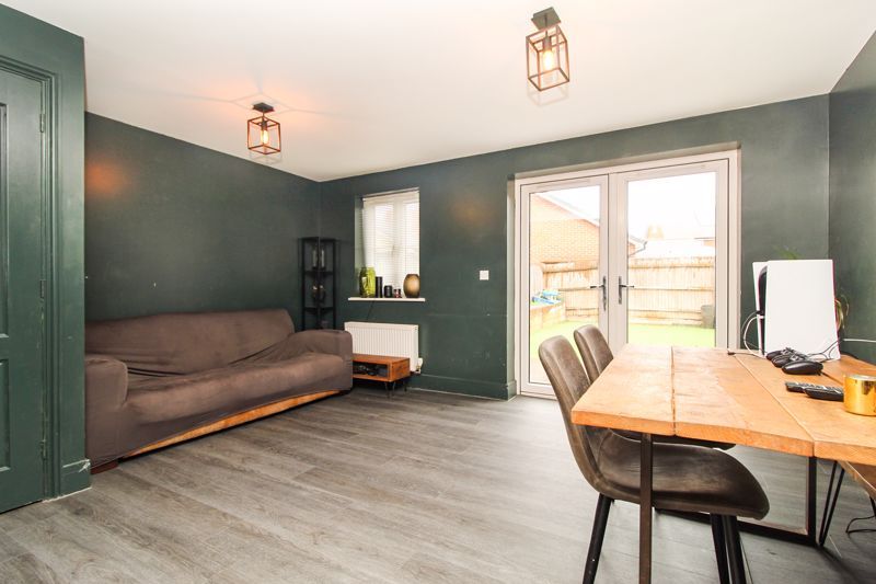 Property photo 2 of 17 Living Room/Diner