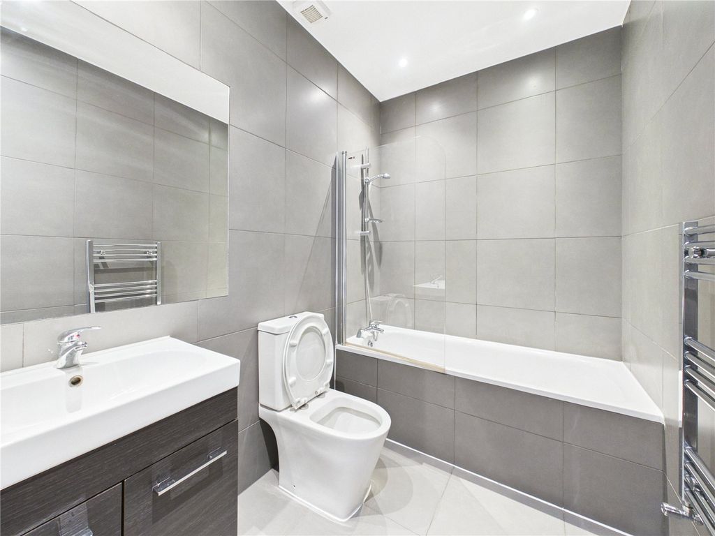 Property photo 3 of 12 Picture No. 04
