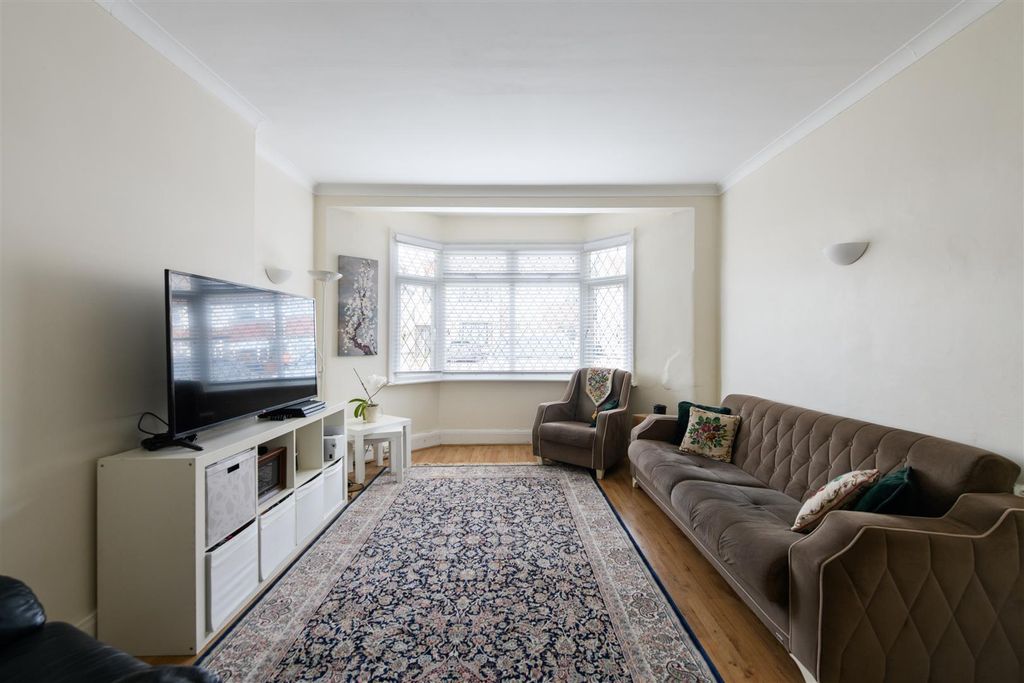 Property photo 3 of 20 Burleigh 10.Jpg