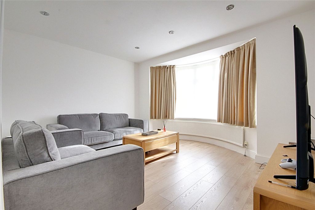 Property photo 2 of 17 Picture No. 06
