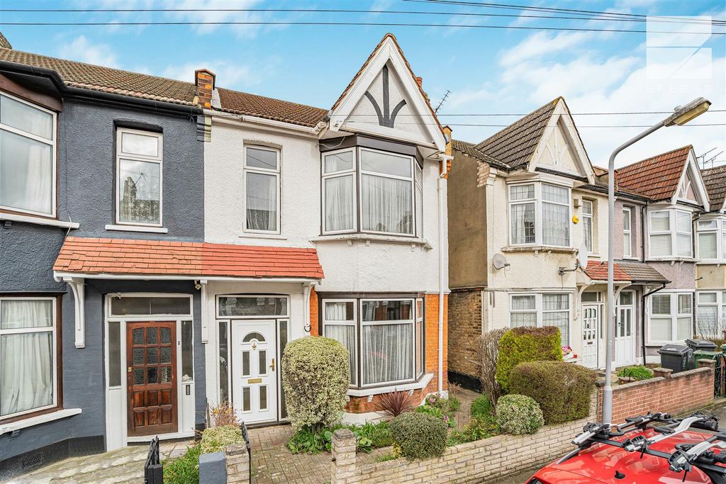 Property photo 1 of 27 18_74739_Watermarked.Jpg